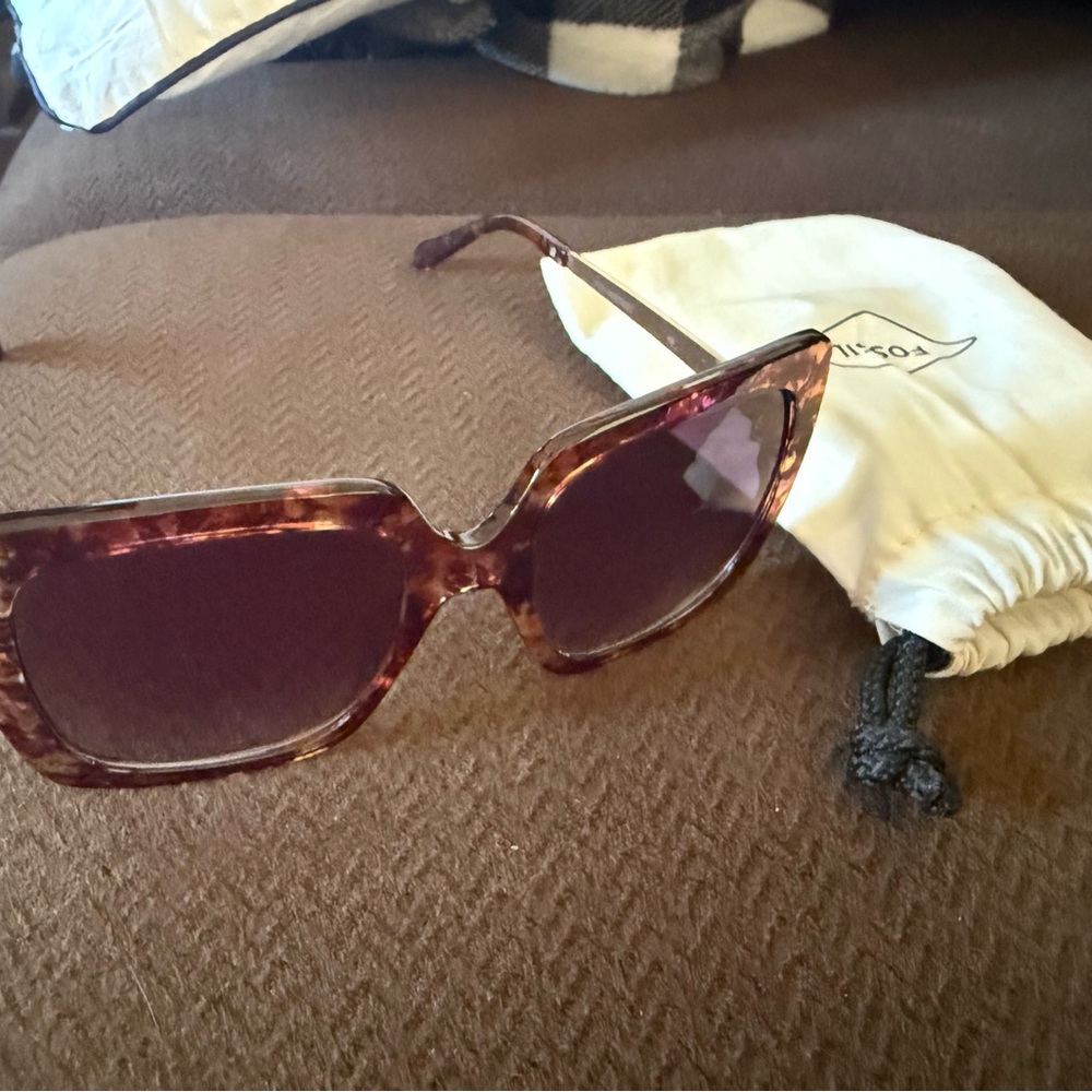 Women’s Fossil Sunglasses